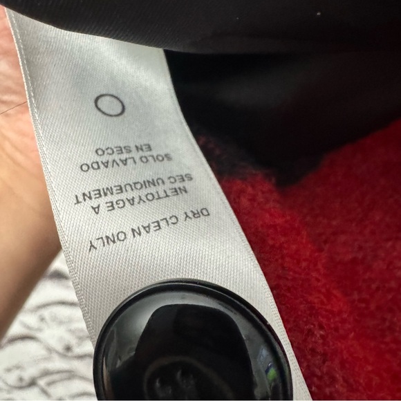 Frame Buffalo Check Peacoat in Hunter Red Multi
Size XS - Picture 8 of 9